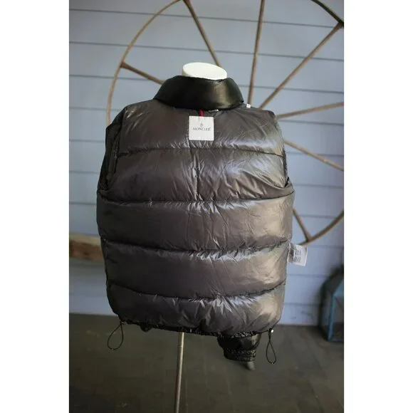 $1,790 Moncler Ever Puffer Down Jacket Nylon Black Size 1/Small MINT